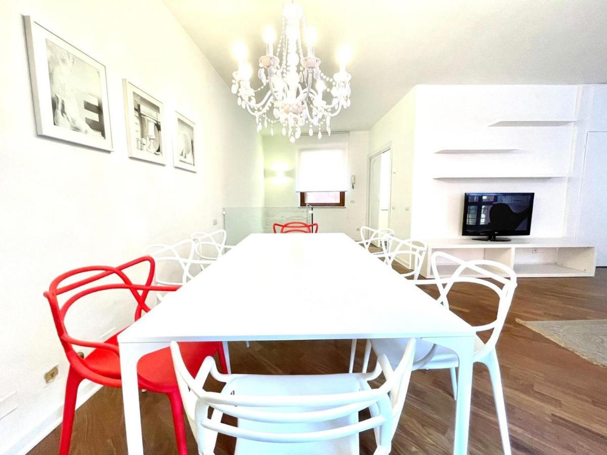 Domus Verona - Ampia Moderna Casa Su 2 Piani Nel Cuore Di ヴェローナ エクステリア 写真