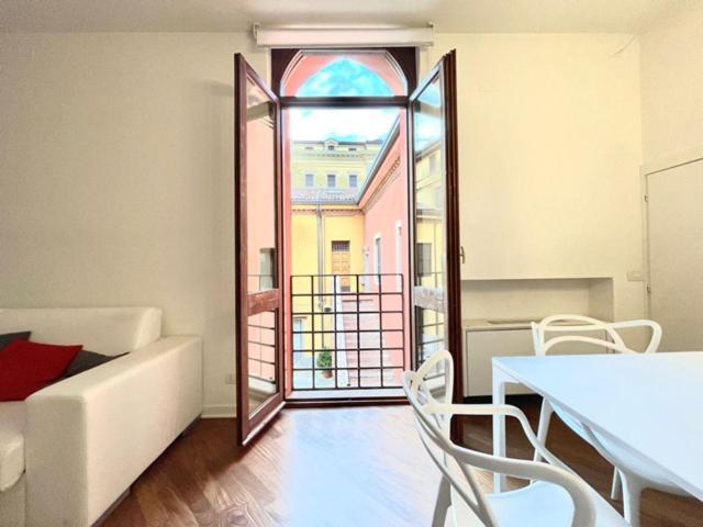 Domus Verona - Ampia Moderna Casa Su 2 Piani Nel Cuore Di ヴェローナ エクステリア 写真
