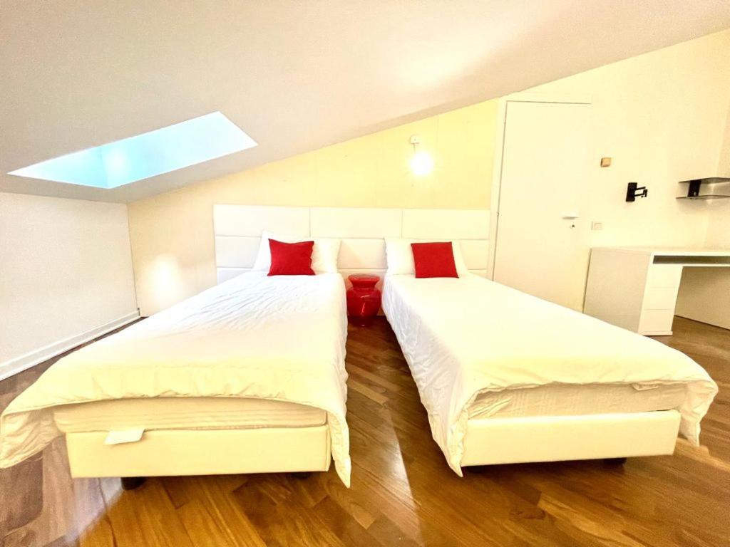 Domus Verona - Ampia Moderna Casa Su 2 Piani Nel Cuore Di ヴェローナ エクステリア 写真